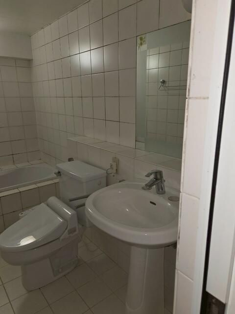 グリーンテラス元代々木のトイレ|■温水洗浄便座