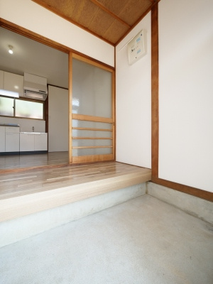 備前原貸家の玄関|※写真は別の部屋のものです。