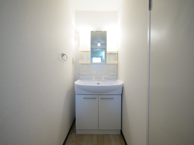 グリーンハイツ福富B棟の洗面所|※写真は別の部屋のものです。