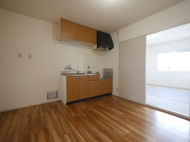 グリーンハイツ福富B棟の居間・リビング|※写真は別の部屋のものです。