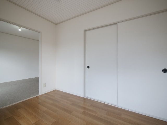 グリーンハイツ福富B棟の居間・リビング|※写真は別の部屋のものです。