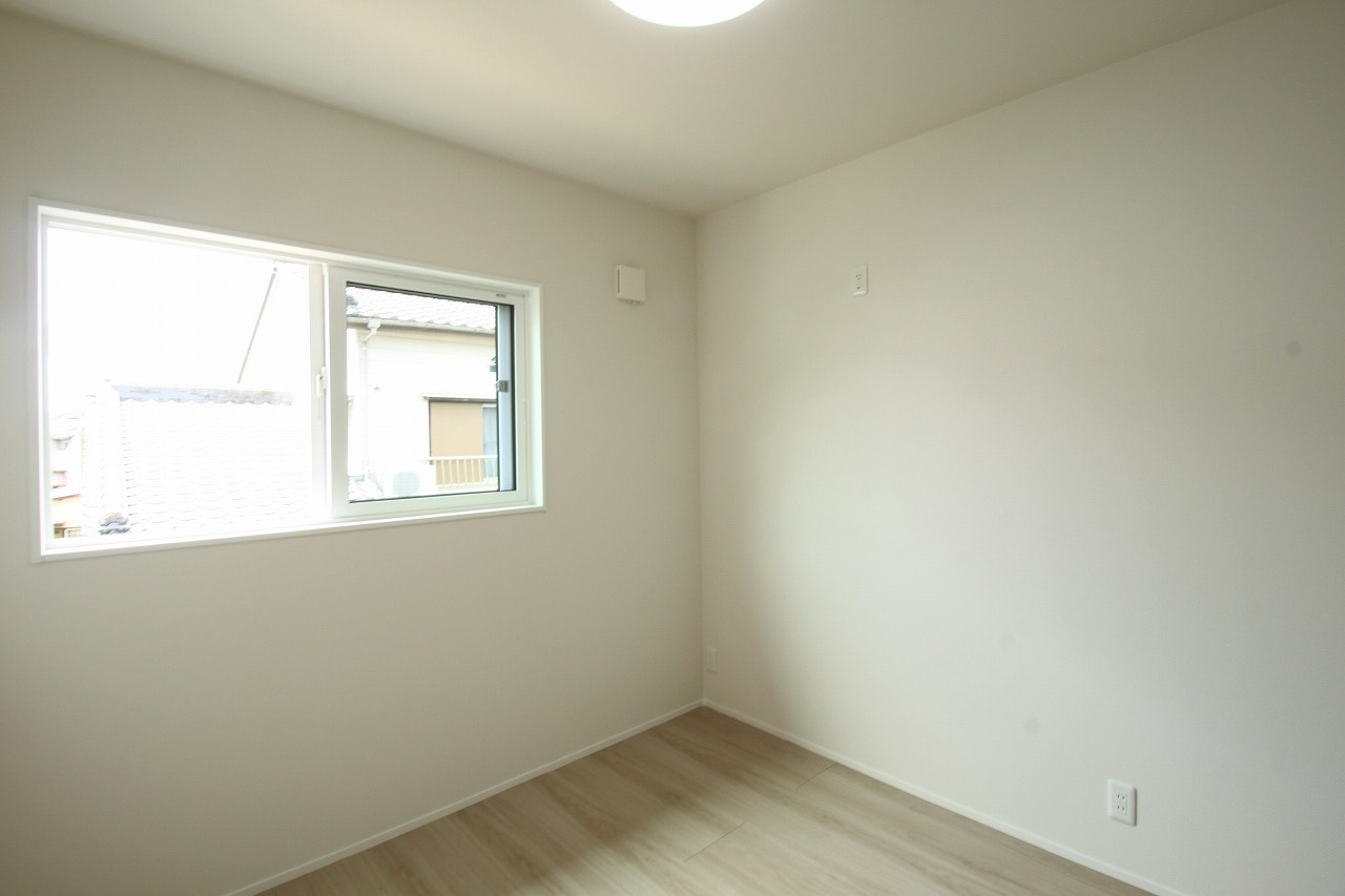 介良乙　新築戸建の洋室|2Ｆ　南西の部屋　4.5帖