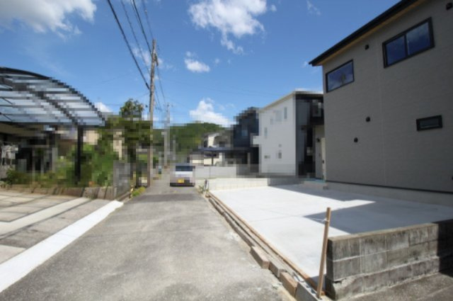 介良乙　新築戸建の前面道路含む現地写真