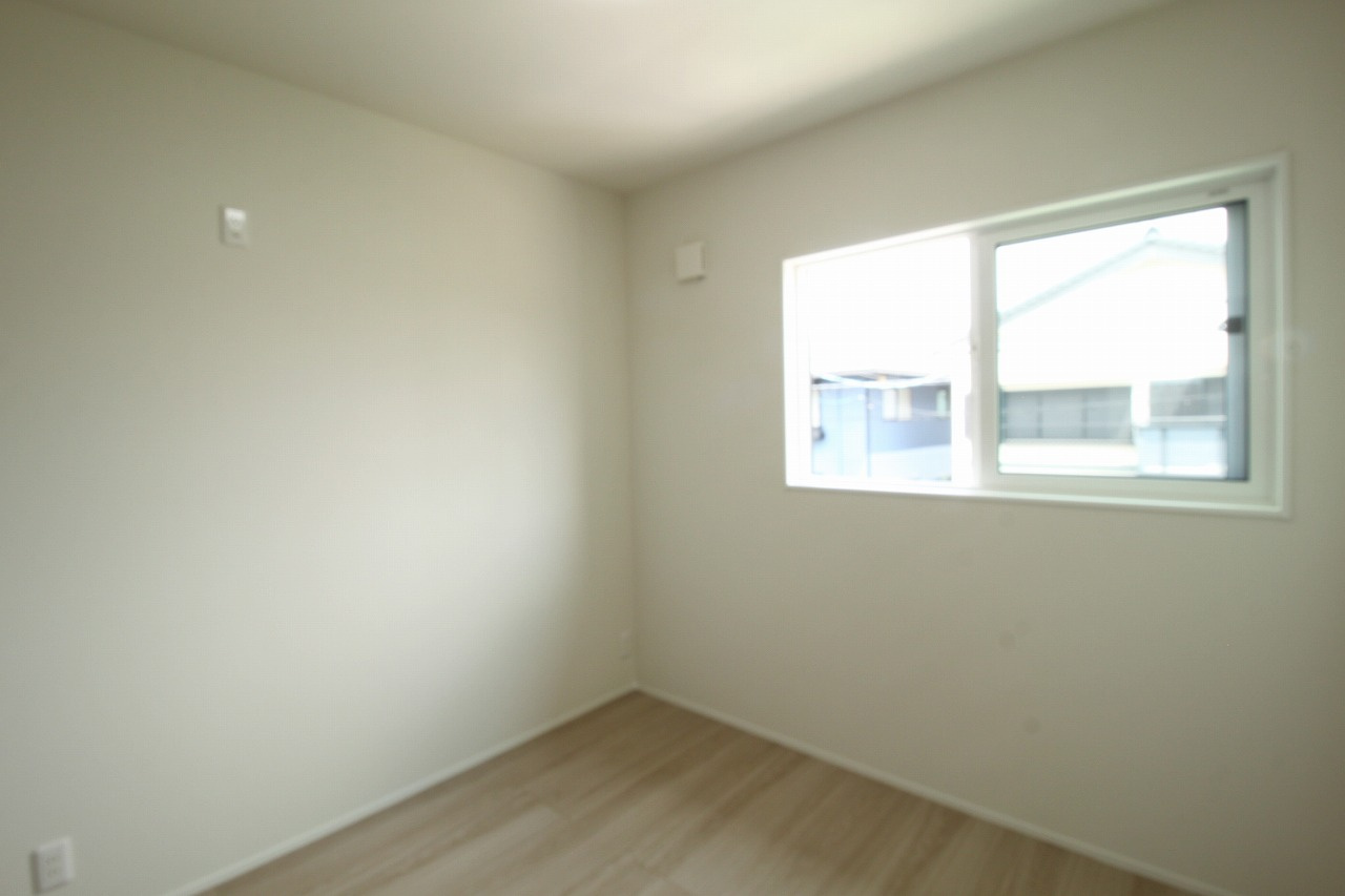 介良乙　新築戸建の洋室|2Ｆ　北西の部屋　4.5帖