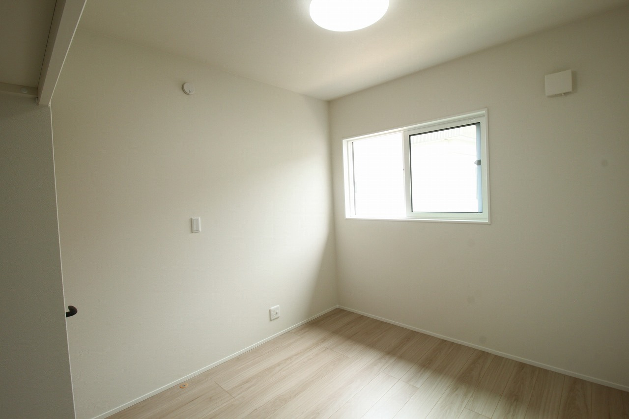 介良乙　新築戸建の洋室|2Ｆ　南西の部屋　4.5帖