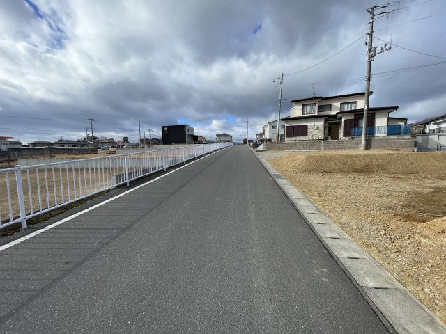 新築戸建・新築建売　郡山市富田西1期　富田小・富田中の前面道路含む現地写真