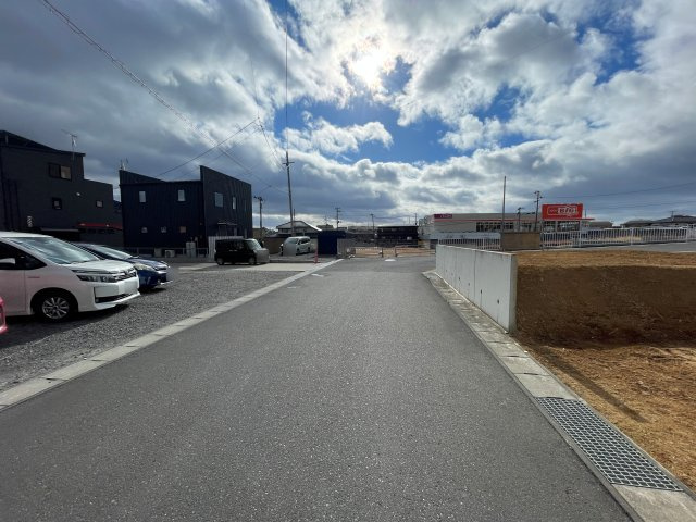新築戸建・新築建売　郡山市富田西1期　富田小・富田中の前面道路含む現地写真
