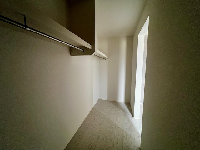 久留米市宮ノ陣町大社1期　1号棟の収納|収納力が高いクローゼットですね
