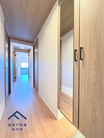 クローバーマンション空港東2の玄関