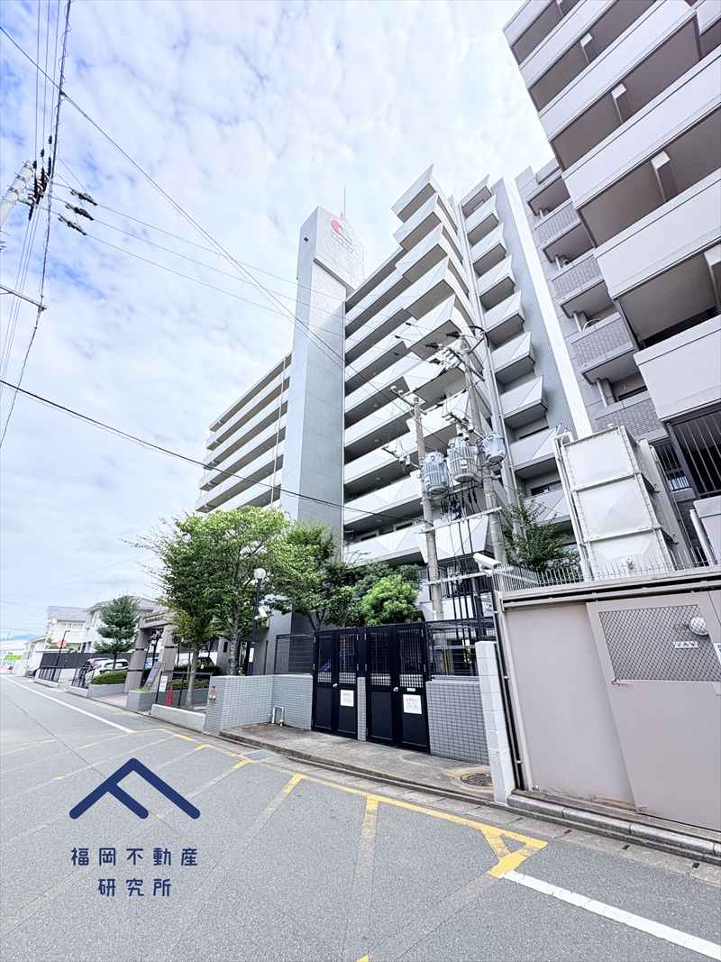 クローバーマンション空港東2の外観