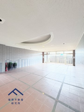 クローバーマンション空港東2のエントランス