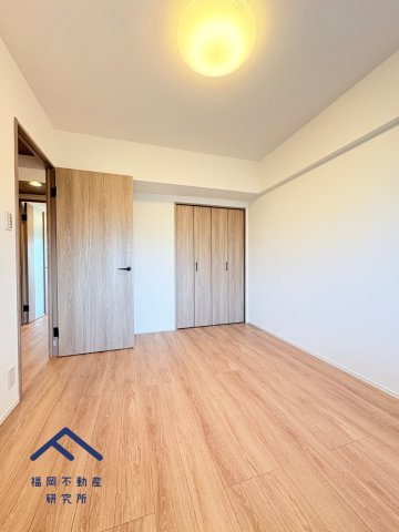 クローバーマンション空港東2の洋室