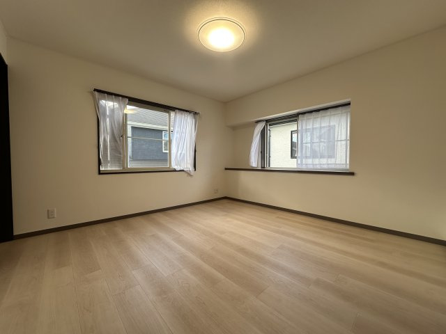 神戸市西区竜が岡５丁目戸建の洋室