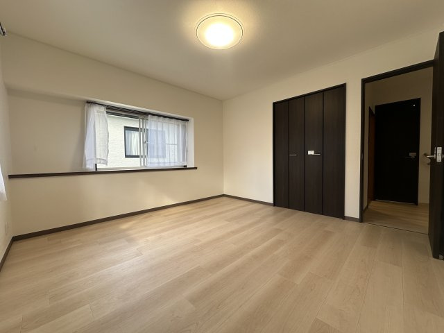 神戸市西区竜が岡５丁目戸建の洋室