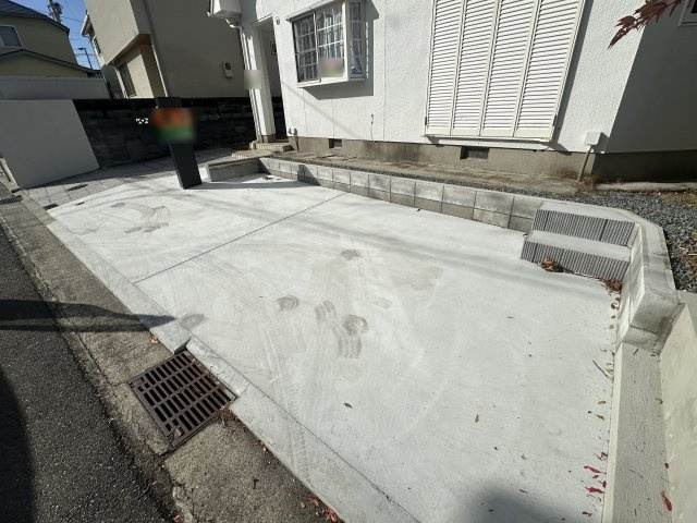 神戸市西区竜が岡５丁目戸建の駐車場