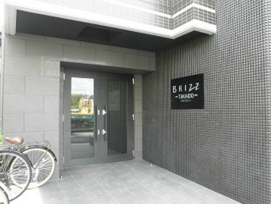 ブライズ高井戸のエントランス