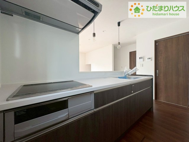 日立市河原子町2丁目　新築戸建　1号棟のキッチン|IHなので、コンロ掃除も楽々できちゃいます♪