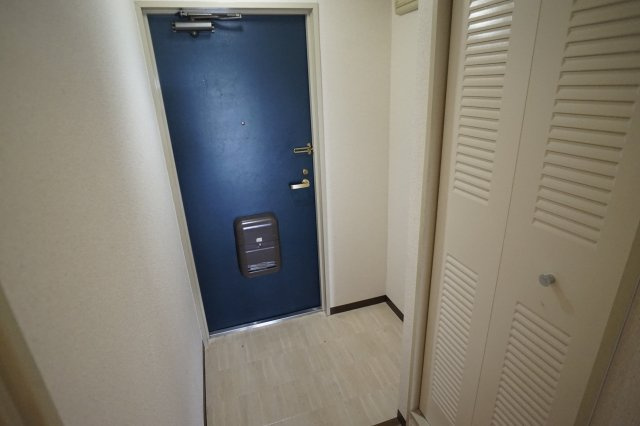 フローラル生駒の玄関