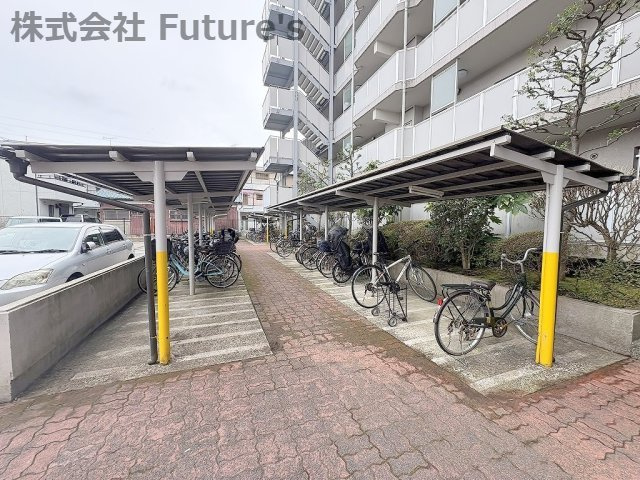 藤和シティシティコープ三郷の駐輪場|屋根付き駐輪場※月額300円