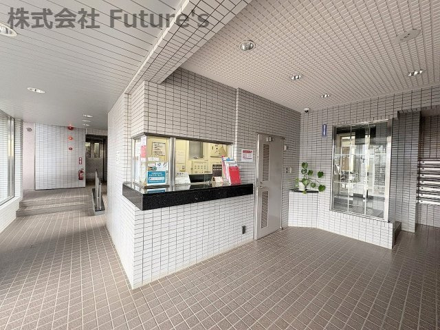 藤和シティシティコープ三郷のロビー|管理人日勤のマンションです