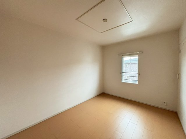 ポラリスIIの洋室