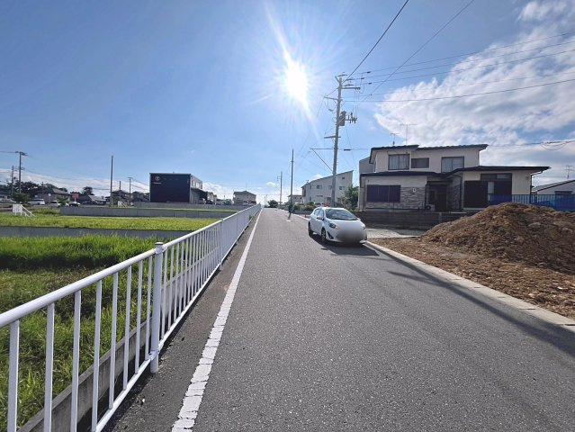新築戸建・新築建売　郡山市富田西1期　富田小・富田中の前面道路含む現地写真