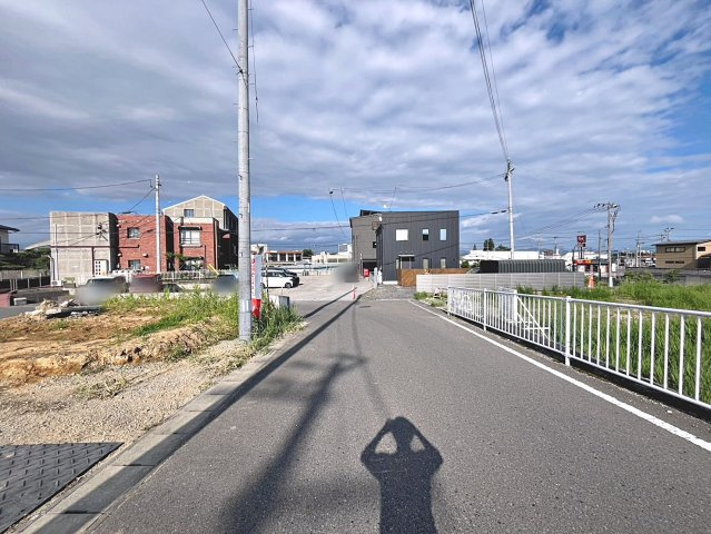 新築戸建・新築建売　郡山市富田西1期　富田小・富田中の前面道路含む現地写真