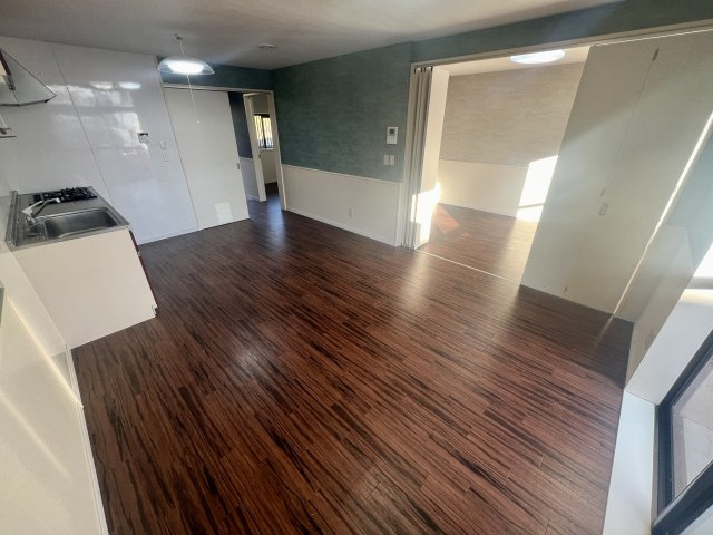 ロビンソンハイツBの居間・リビング|高崎、前橋、伊勢崎エリアのお部屋探しはエンドスケープまで！お客様の理想お聞かせ下さい♪