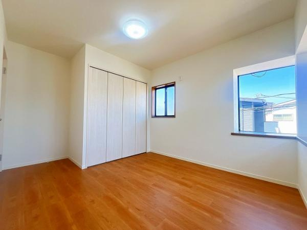 岡山市南区箕島　リフォーム済み　中古住宅【仲介手数料無料】の洋室