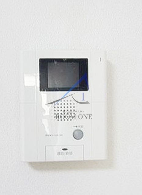 グランデ川崎の設備|モニター付きインターホンです。