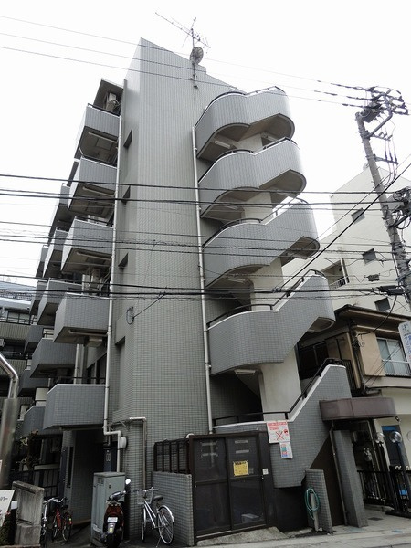 ベルメゾン二子の外観