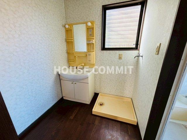 中古戸建ての独立洗面台