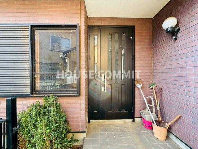 中古戸建ての玄関