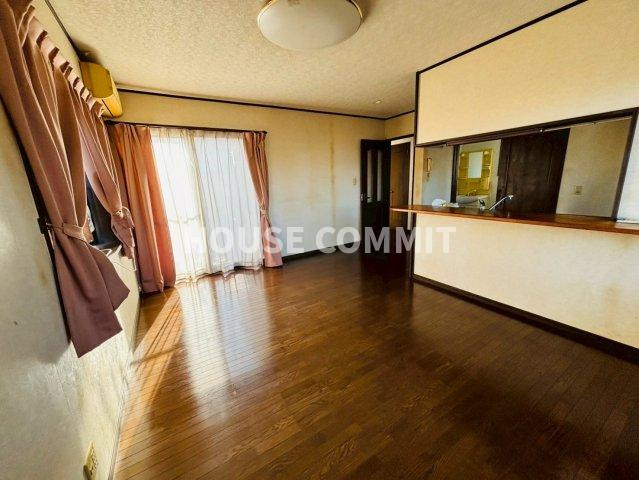 中古戸建ての居間・リビング