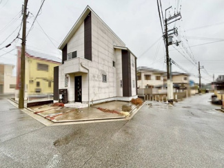 【前面道路含む現地写真】 | 東山　中古一戸建