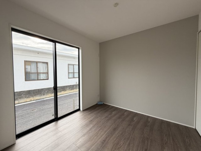 【洋室】 | うるま市与那城屋慶名2期（全6棟）1号棟 | 1号棟　洋室4.5帖＋CL付き♪