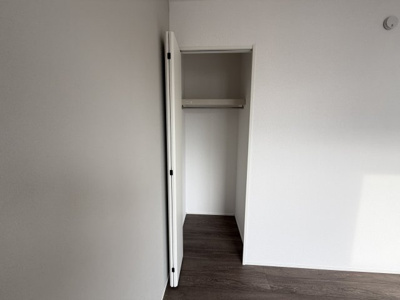 【洋室】 | うるま市与那城屋慶名2期（全6棟）1号棟 | 1号棟　洋室4.5帖＋CL付き♪