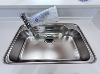 【キッチン】 | うるま市与那城屋慶名2期（全6棟）1号棟 | 1号棟　浄水器付き♪