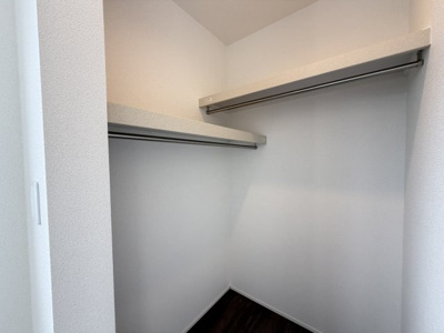 【収納】 | うるま市与那城屋慶名2期（全6棟）1号棟 | 1号棟　洋室5.25帖＋WIC付き♪（WIC×2部屋）