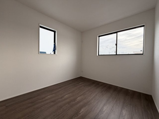 【洋室】 | うるま市与那城屋慶名2期（全6棟）1号棟 | 1号棟　洋室5.25帖＋CL付き♪