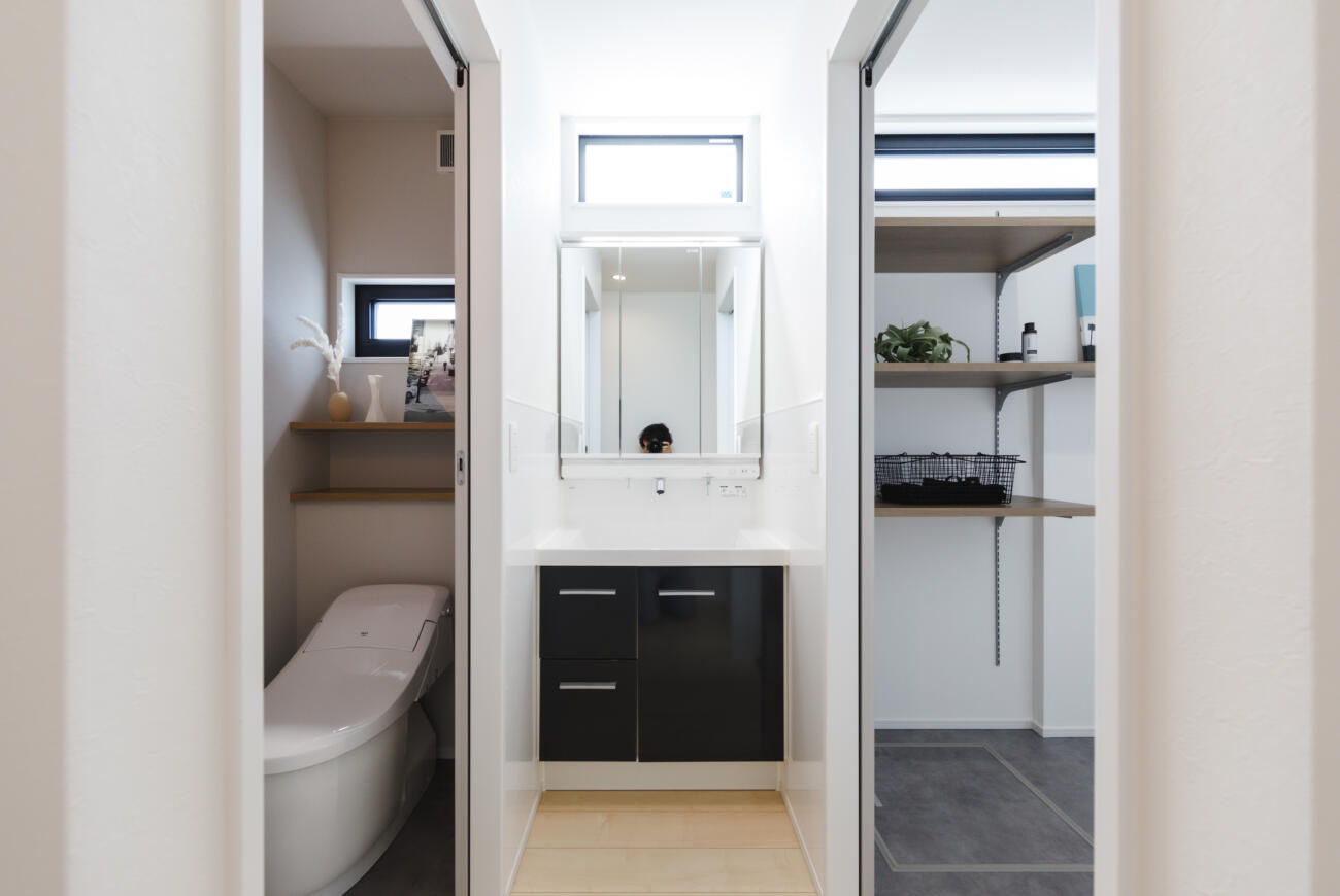 都城市上長飯町の新築一戸建の独立洗面台