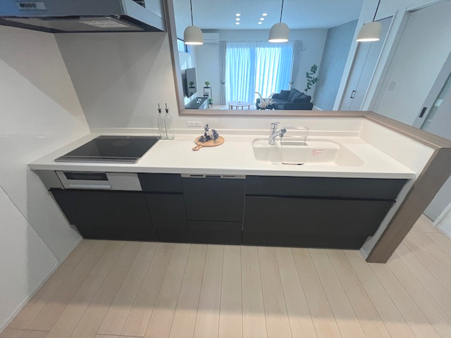 都城市上長飯町の新築一戸建のキッチン