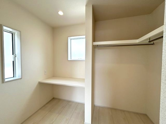 ブルーミングガーデン前橋市北代田町　2号棟の収納|2階洋室１収納スペースです♪