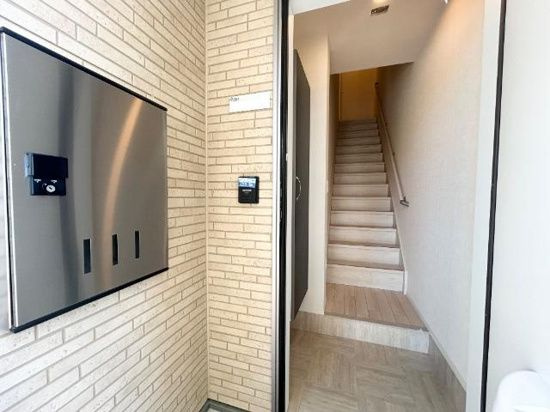 【エントランス】Ａｖａｎｃｅ 