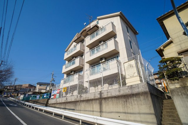 ファミール聖和