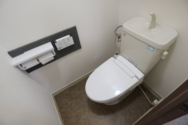 ファミール聖和のトイレ