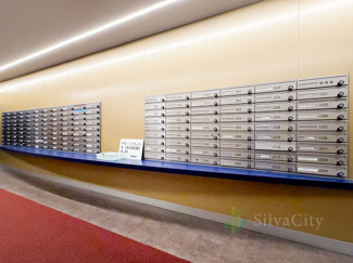 【設備】 | 日本橋ロイヤルプラザ | 集合ポスト