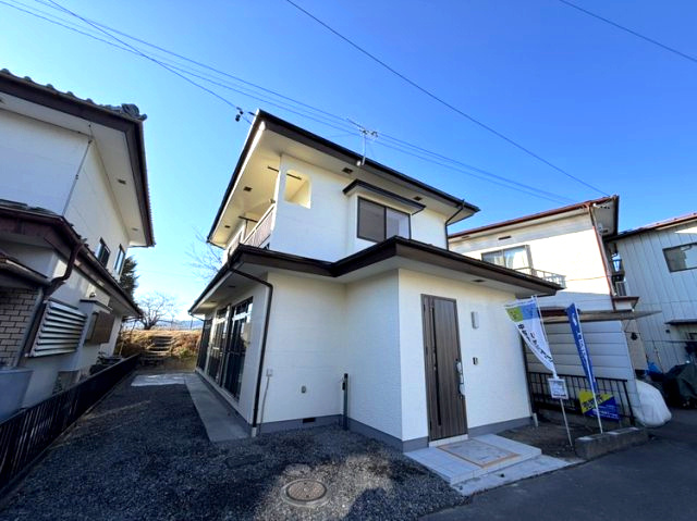 岡谷市長地権現町１丁目の外観