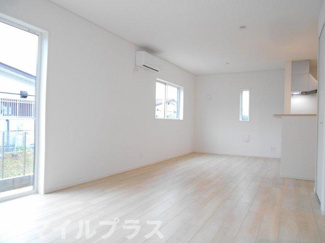 【居間・リビング】 | 本宮市本宮新築一戸建て4棟 | 居間です