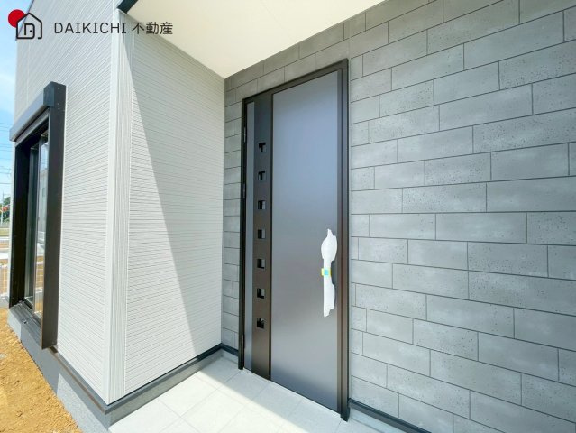 【玄関】 | Livele Garden.S　吉見町東野 新築戸建　全5棟　3号棟